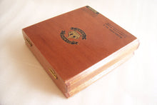 Load image into Gallery viewer, Diamond Crown Robusto No. 4 Maduro Empty Cigar Box