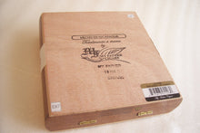 Load image into Gallery viewer, Arturo Fuente La Duena Toro Gordo No. 13 Empty Cigar Box