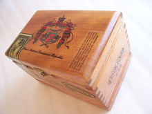 Load image into Gallery viewer, Arturo Fuente Flor Fina 8-5-8 Maduro Empty Cigar Box
