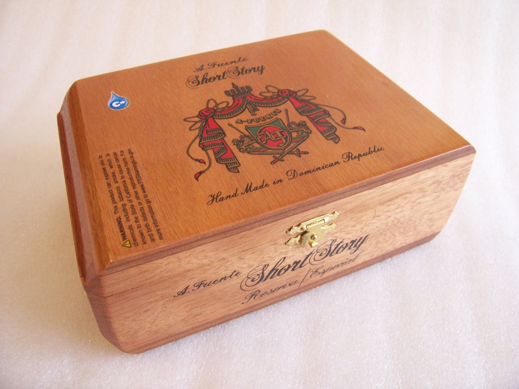 Arturo Fuente Hemingway Short Story Empty Cigar Box