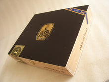 Load image into Gallery viewer, Foundation Aksum Claro Empty Cigar Box
