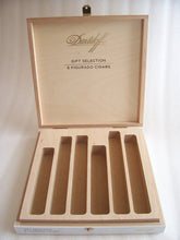 Load image into Gallery viewer, Davidoff Gift Selection 6 Figurado Empty Cigar Box.
