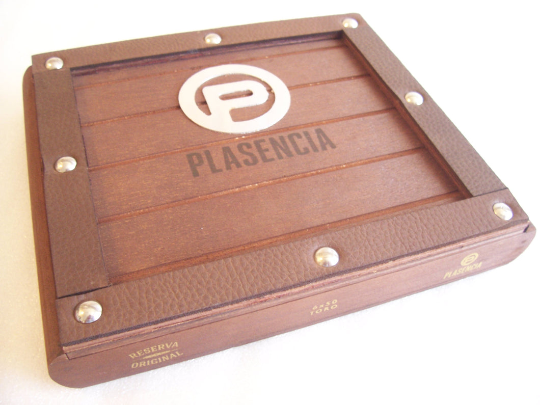 Plasencia Reserva Original Toro Leather-Trim, Studded Empty Cigar Box