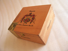 Load image into Gallery viewer, Arturo Fuente Exqusitos Maduro Empty Cigar Box
