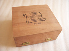 Load image into Gallery viewer, Arturo Fuente Exqusitos Maduro Empty Cigar Box
