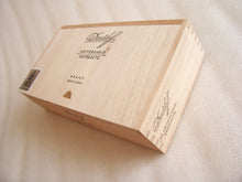 Load image into Gallery viewer, Davidoff Aniversario Entreacto Empty Cigar Box
